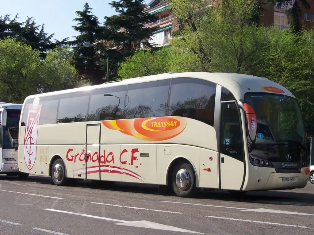 junta andalucia fletará autobuses - Cuáles son los servicios centrales de la Junta de Andalucía