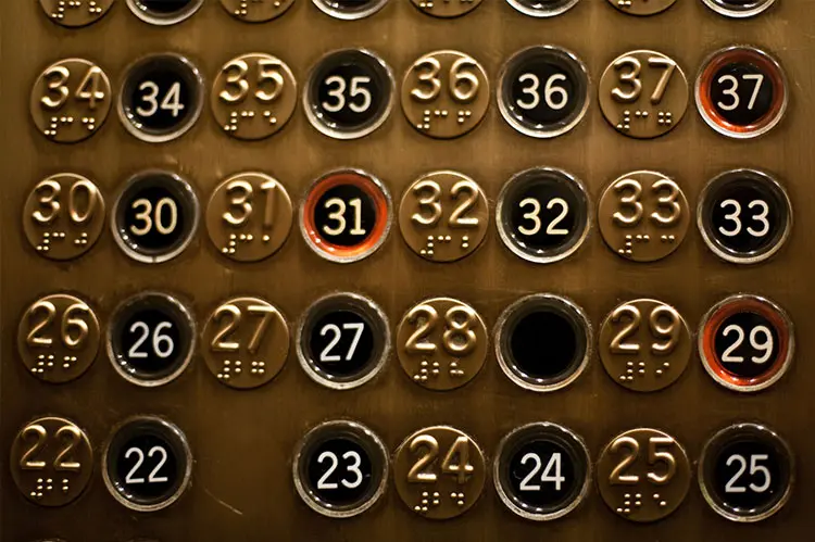 goma espuma en ascensores por mudanza - Cuándo se volvieron comunes los ascensores