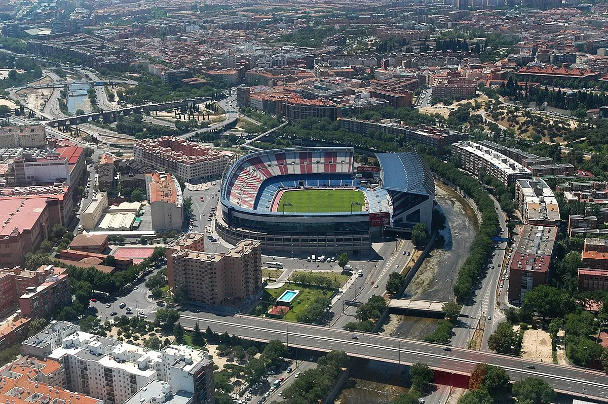 calderon la peineta mudanza - Cuándo tiraron el Calderón