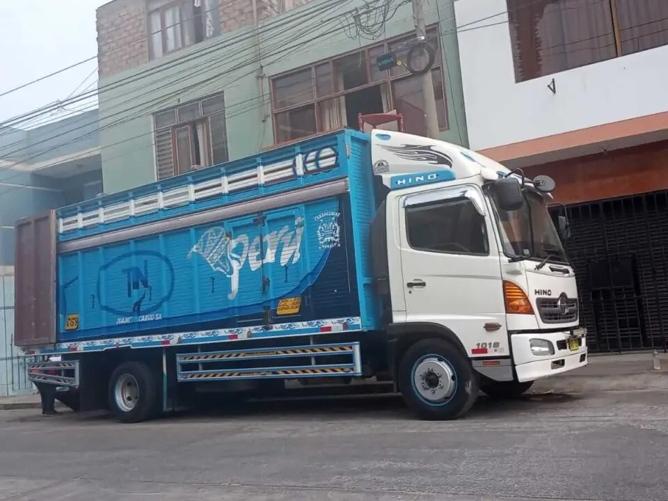 flete para transportar un camion de lima a peru - Cuánto cobra un camion de carga en Perú