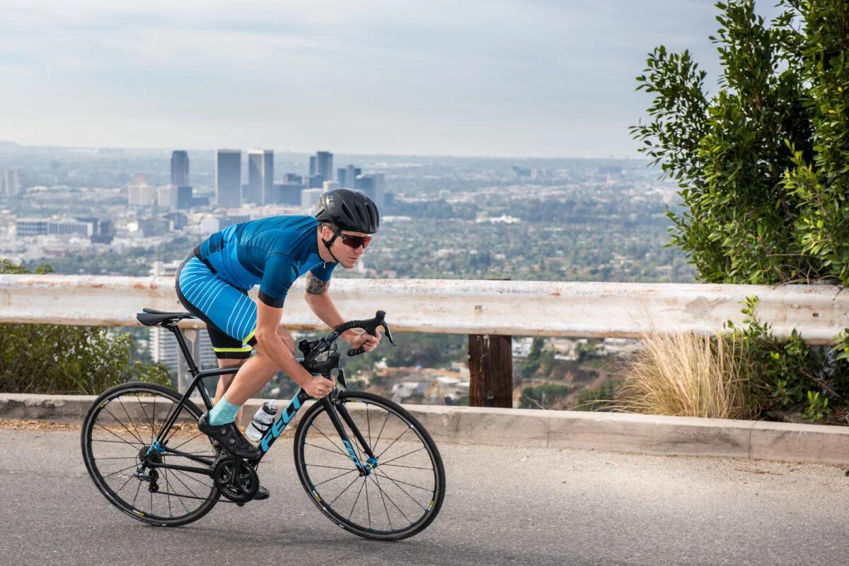 marca de bici flet de carbono - Felt Bikes sigue en el negocio