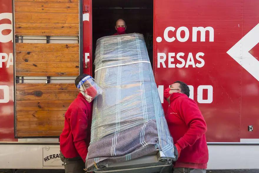 cuarentena argentina mudanzas - Por qué la gente se muda y se va de Argentina