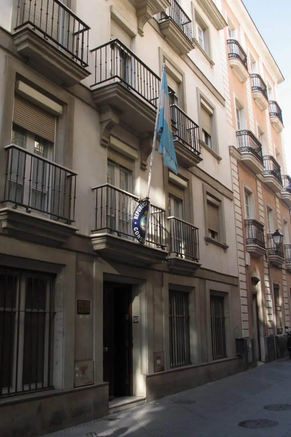 consulado argentino en cadiz baja consular empresas de mudanzas - Qué es un certificado de baja consular