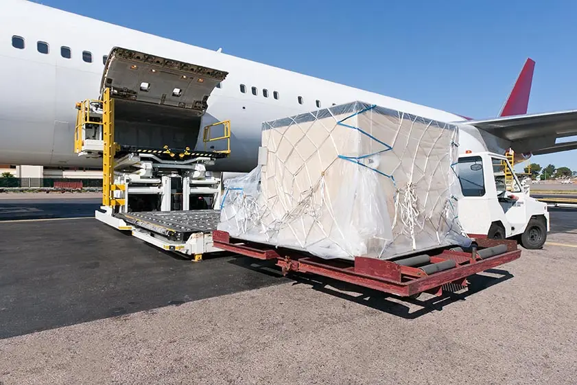 flete aereo bogota new york carga refrigerada - Qué tipo de carga lleva el transporte aéreo